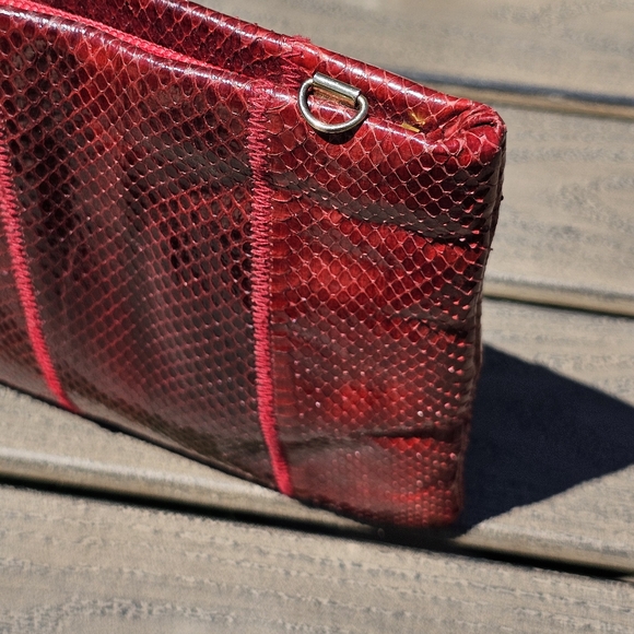 Vtg. Red phyton leather clutch purse - Picture 8 of 8